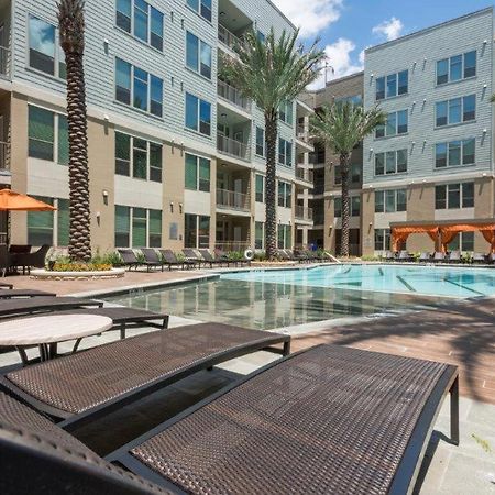 Luxury 1Br Condo Wbalcony - Galleriariver Oak 휴스턴 외부 사진